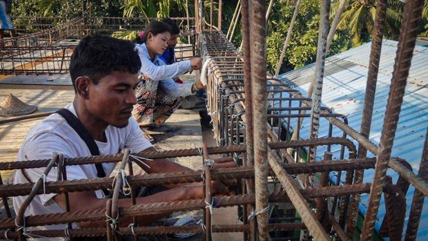 workers-in-rakhine workers-in-rakhine