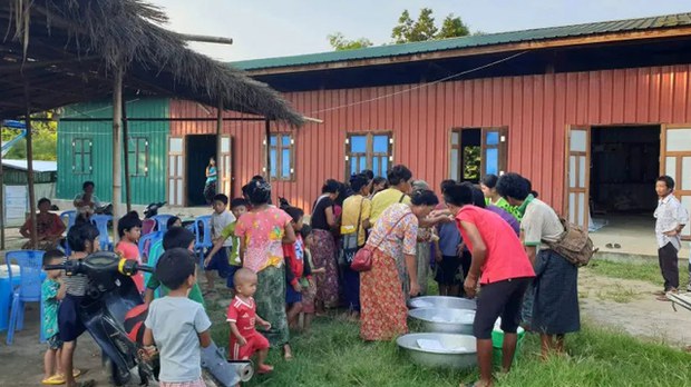 ကချင်ပြည်နယ် မိုးမောက်မှာ အမျိုးသား သုံးဦး သတ်ဖြတ်ခံရ ကချင်ပြည်နယ် မိုးမောက်မှာ အမျိုးသား သုံးဦး သတ်ဖြတ်ခံရ