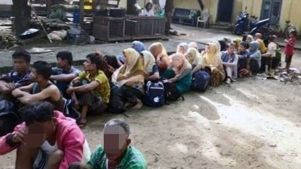 ရခိုင်ကထွက်လာတဲ့ ရိုဟင်ဂျာ ၃၀ ဘိုကလေးမှာ ဖမ်းဆီးခံရ ရခိုင်ကထွက်လာတဲ့ ရိုဟင်ဂျာ ၃၀ ဘိုကလေးမှာ ဖမ်းဆီးခံရ