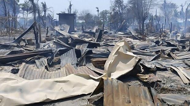ခင်ဦးမြို့နယ် မြို့သစ်ရွာက နေအိမ် ၄၀၀ ခန့်မီးရှို့ခံရပြီး တစ်ဦးသေဆုံး၊ တစ်ဦးဒဏ်ရာပြင်းထန် ခင်ဦးမြို့နယ် မြို့သစ်ရွာက နေအိမ် ၄၀၀ ခန့်မီးရှို့ခံရပြီး တစ်ဦးသေဆုံး၊ တစ်ဦးဒဏ်ရာပြင်းထန်