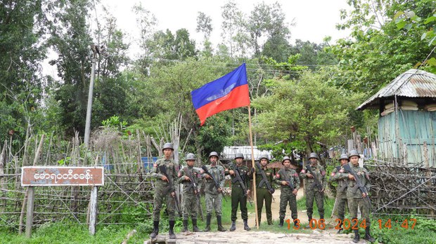 မောင်တောမှာ နောက်ထပ် စစ်ကောင်စီစခန်းလေးခုကို AA သိမ်းပိုက် မောင်တောမှာ နောက်ထပ် စစ်ကောင်စီစခန်းလေးခုကို AA သိမ်းပိုက်