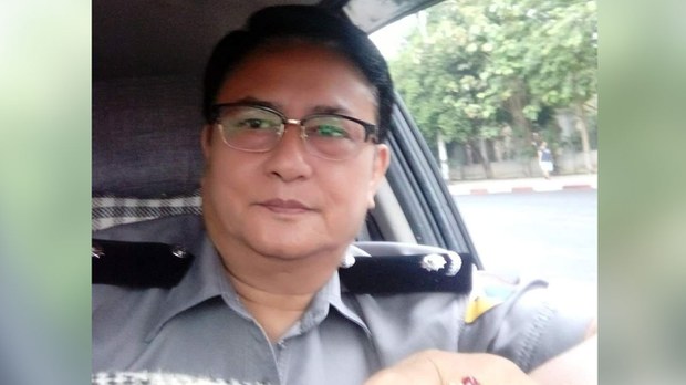 AA ကို ထောက်ပံ့မှု စွပ်စွဲချက်နဲ့ အငြိမ်းစား ရဲမှူးတစ်ဦး ဖမ်းဆီးခံရ AA ကို ထောက်ပံ့မှု စွပ်စွဲချက်နဲ့ အငြိမ်းစား ရဲမှူးတစ်ဦး ဖမ်းဆီးခံရ