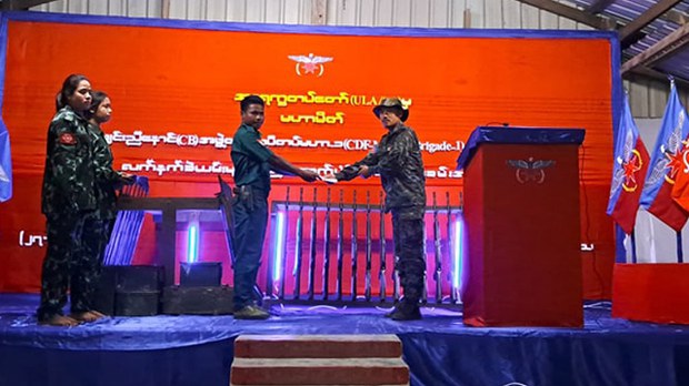 AA က ချင်းပြည်ကာကွယ်ရေးတပ်ဖွဲ့-မတူပီကို လက်နက်ထောက်ပံ့ AA က ချင်းပြည်ကာကွယ်ရေးတပ်ဖွဲ့-မတူပီကို လက်နက်ထောက်ပံ့