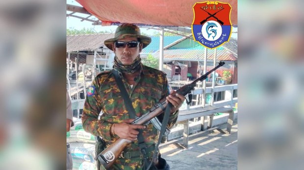 စစ်သင်တန်းအတွက် ကူညီနေတဲ့ ကျွန်းစုမြို့နယ်က ကျေးရွာအုပ်ချုပ်ရေးမှူး ပစ်သတ်ခံရ စစ်သင်တန်းအတွက် ကူညီနေတဲ့ ကျွန်းစုမြို့နယ်က ကျေးရွာအုပ်ချုပ်ရေးမှူး ပစ်သတ်ခံရ