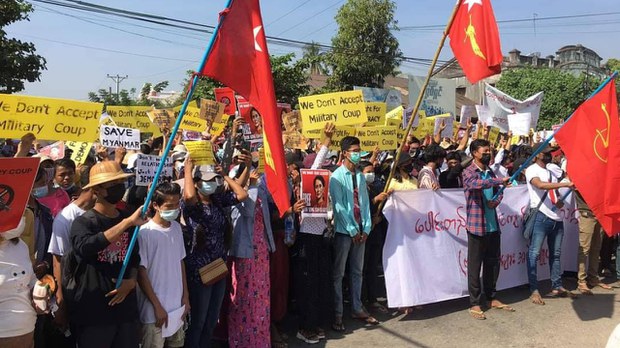 ပေါင်းတည်မှာ ရပ်ကျေးအုပ်ချုပ်ရေးမှူး နုတ်ထွက်မှု ၁၂ အထိရှိလာ ပေါင်းတည်မှာ ရပ်ကျေးအုပ်ချုပ်ရေးမှူး နုတ်ထွက်မှု ၁၂ အထိရှိလာ