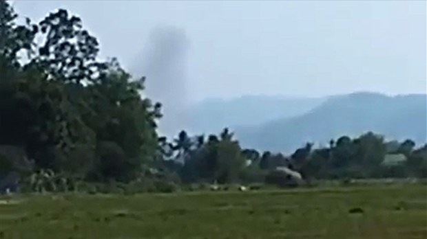 အင်းတော်မှာ လေကြောင်းတိုက်ခိုက်မှုကြောင့် တစ်ဦးသေဆုံးပြီး နေအိမ်တချို့ပျက်စီး အင်းတော်မှာ လေကြောင်းတိုက်ခိုက်မှုကြောင့် တစ်ဦးသေဆုံးပြီး နေအိမ်တချို့ပျက်စီး