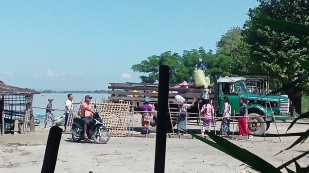 အမ်းနဲ့ ဂွက ဒေသခံ ငါးထောင်နီးပါး အရေးပေါ် အကူအညီ လိုအပ် အမ်းနဲ့ ဂွက ဒေသခံ ငါးထောင်နီးပါး အရေးပေါ် အကူအညီ လိုအပ်