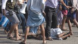 ရန်ကုန်မှာ တပ်ထောက်ခံသူတွေ တိုက်ခိုက်လို့ တစ်ဦးဓားထိုးခံရပြီး တချို့ထိခိုက်ဒဏ်ရာရ