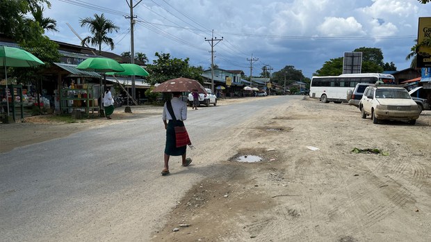 ဖားကန့် ဆိုင်းဖရာရွာက လူ ၅၀ နီးပါး အဖမ်းခံရ ဖားကန့် ဆိုင်းဖရာရွာက လူ ၅၀ နီးပါး အဖမ်းခံရ