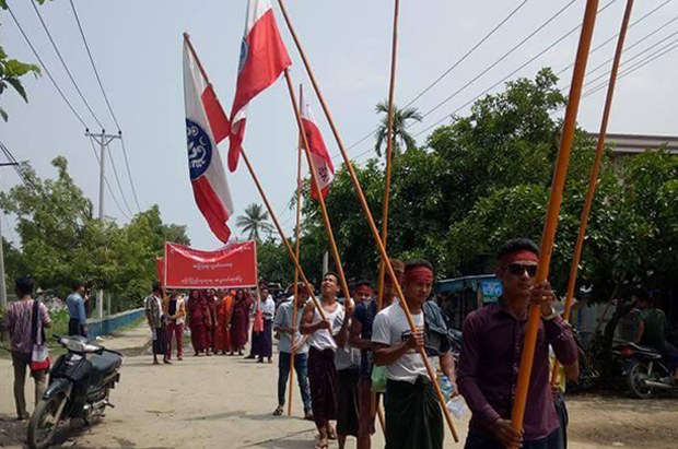 aa-cup-monk-free-protest-620.jpg aa-cup-monk-free-protest-620.jpg