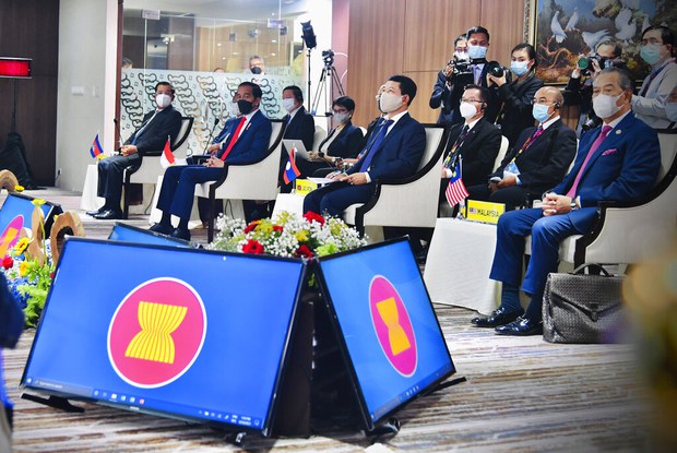 အာဆီယံ ထိပ်သီးအစည်းအဝေးတက်ဖို့ မဆုံးဖြတ်ရသေးကြောင်း စစ်ကောင်စီပြော အာဆီယံ ထိပ်သီးအစည်းအဝေးတက်ဖို့ မဆုံးဖြတ်ရသေးကြောင်း စစ်ကောင်စီပြော