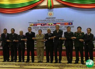 asean-meeting-305 asean-meeting-305