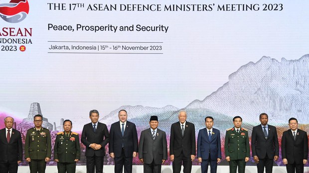 တိုက်ခိုက်မှုတွေရပ်စဲဖို့ မြန်မာကို အာဆီယံတိုက်တွန်း တိုက်ခိုက်မှုတွေရပ်စဲဖို့ မြန်မာကို အာဆီယံတိုက်တွန်း