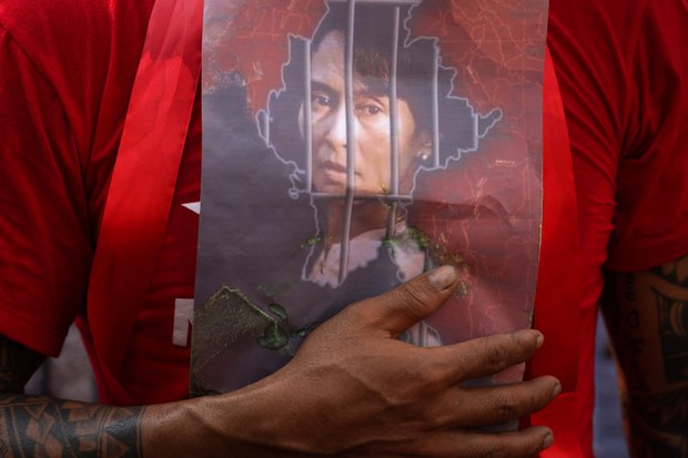 နေပြည်တော် အစိုးရအိမ်ရာမှာ ဒေါ်အောင်ဆန်းစုကြည်ကို ထိန်းသိမ်းထား နေပြည်တော် အစိုးရအိမ်ရာမှာ ဒေါ်အောင်ဆန်းစုကြည်ကို ထိန်းသိမ်းထား