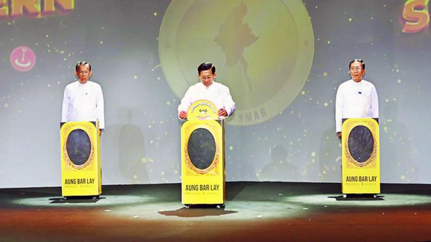 ရောင်းမကောင်းတဲ့ အောင်ဘာလေထီ တစ်လနှစ်မျိုးနဲ့ နှစ်ကြိမ်ဖွင့်ဖို့ စီစဉ်နေ ရောင်းမကောင်းတဲ့ အောင်ဘာလေထီ တစ်လနှစ်မျိုးနဲ့ နှစ်ကြိမ်ဖွင့်ဖို့ စီစဉ်နေ