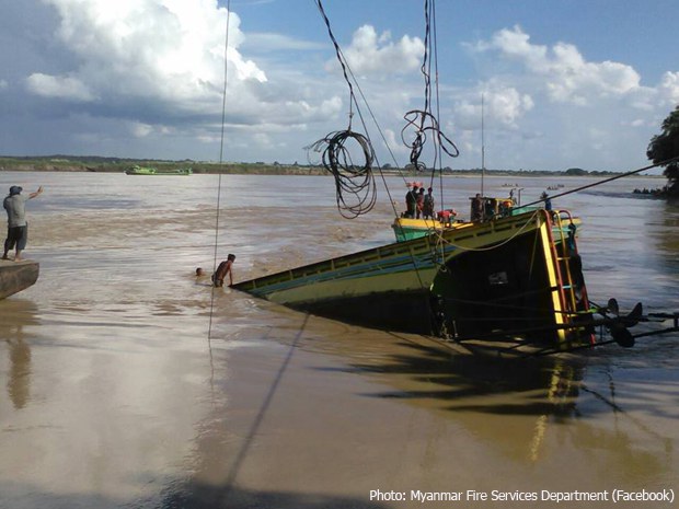 aungsoemoekyaw-boat-620.jpg aungsoemoekyaw-boat-620.jpg