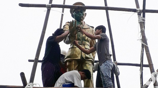 bogyoke-statue-myitkyina-622.jpg bogyoke-statue-myitkyina-622.jpg