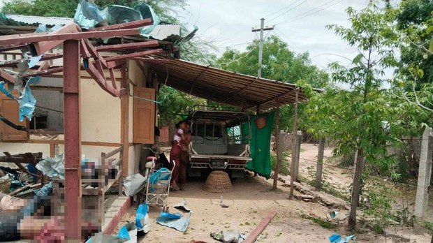 ဘုတလင်မှာ ကျေးလက်ဆေးခန်း တိုက်ခိုက်ခံရမှု ရှစ်ဦး သေ၊ ဆယ်ဦးထက်မနည်း ဒဏ်ရာရ ဘုတလင်မှာ ကျေးလက်ဆေးခန်း တိုက်ခိုက်ခံရမှု ရှစ်ဦး သေ၊ ဆယ်ဦးထက်မနည်း ဒဏ်ရာရ