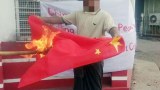 မုံရွာမြို့မှာ တရုတ်အလံကို မီးရှို့ဆန္ဒပြ