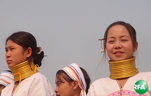 kayan-women-305.jpg kayan-women-305.jpg