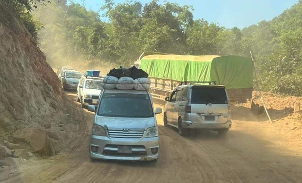 အာရှလမ်းသစ်တိုက်ပွဲတွေကြောင့် ကုန်တင်ယာဉ်တွေ ငွေပေးပြီး လမ်းပြောင်းသုံးနေ အာရှလမ်းသစ်တိုက်ပွဲတွေကြောင့် ကုန်တင်ယာဉ်တွေ ငွေပေးပြီး လမ်းပြောင်းသုံးနေ