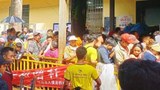 တရုတ်ဘက်ဝင်ဖို့ မူဆယ်နဲ့ကျယ်ဂေါင်မှာ မြန်မာနိုင်ငံသားတွေ နေ့စဉ်တန်းစီ