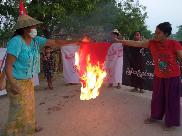ယင်းမာပင်နဲ့ ဆားလင်းကြီးမှာ တရုတ်ဆန့်ကျင်ရေး ဆန္ဒပြမှုတွေ ဆက်တိုက်လုပ်လာ ယင်းမာပင်နဲ့ ဆားလင်းကြီးမှာ တရုတ်ဆန့်ကျင်ရေး ဆန္ဒပြမှုတွေ ဆက်တိုက်လုပ်လာ