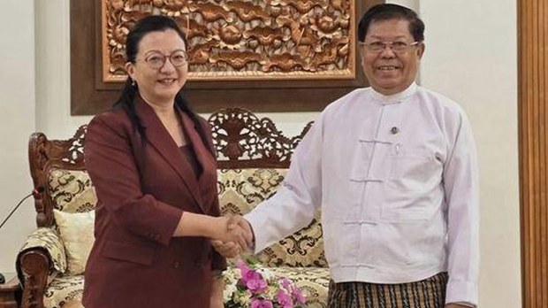 တရုတ်စီမံကိန်းတွေ ကာကွယ်ဖို့ တရုတ်သံအမတ် ထပ်မံပြောဆို တရုတ်စီမံကိန်းတွေ ကာကွယ်ဖို့ တရုတ်သံအမတ် ထပ်မံပြောဆို