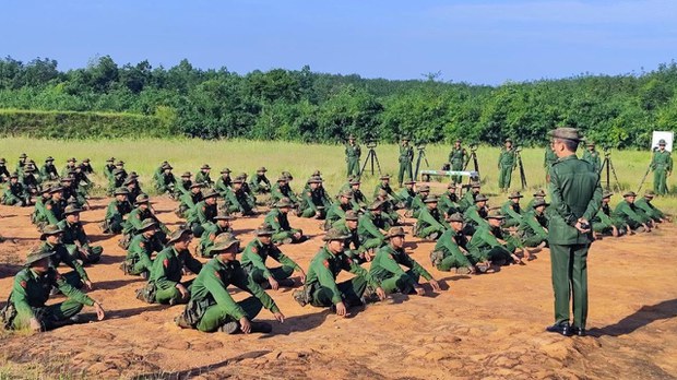 မြင်းခြံ၊ မုံရွာနဲ့ ရေဦးမှာ လူငယ် တစ်ရာကျော် ဖမ်းဆီးခံရ မြင်းခြံ၊ မုံရွာနဲ့ ရေဦးမှာ လူငယ် တစ်ရာကျော် ဖမ်းဆီးခံရ