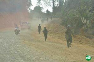 govt-soldiers-kachin-305.jpg govt-soldiers-kachin-305.jpg