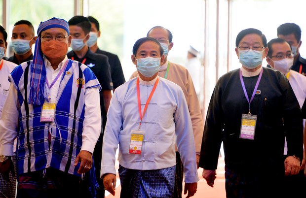 သမ္မတကို တရားစွဲဆိုတိုင်ကြားချက် လက်ခံသင့် မသင့် တရားရုံးဆုံးဖြတ်မည် သမ္မတကို တရားစွဲဆိုတိုင်ကြားချက် လက်ခံသင့် မသင့် တရားရုံးဆုံးဖြတ်မည်