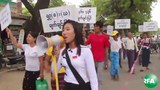 students-protest-chaunk-620