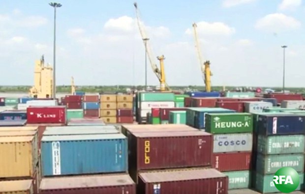 container-port-620.jpg container-port-620.jpg