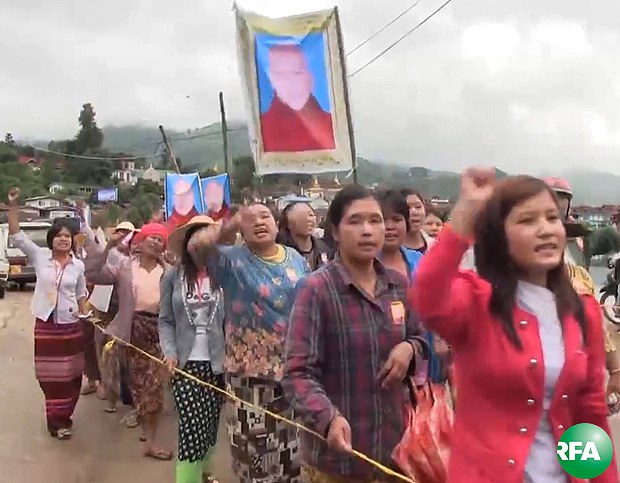 yaypu-monk-protest-620.jpg yaypu-monk-protest-620.jpg