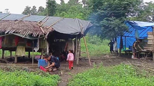 ဒီးမော့ဆိုနဲ့ လွိုင်ကော် စစ်ဘေးဒုက္ခသည်စခန်းတွေမှာ ကိုဗစ်လူနာ တစ်ရာကျော် တွေ့ရှိ