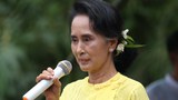 ဒေါ်အောင်ဆန်းစုကြည်ကို ထောင်ဝတ်စုံနဲ့ ရုံးထုတ်