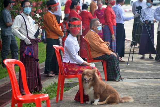 ကိုဗစ်စည်းကမ်းတွေ လိုက်နာခဲ့ကြောင်း ဒေါ်အောင်ဆန်းစုကြည်ပြော ကိုဗစ်စည်းကမ်းတွေ လိုက်နာခဲ့ကြောင်း ဒေါ်အောင်ဆန်းစုကြည်ပြော
