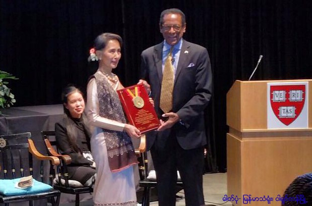 dassk-humanitarian-award-620.jpg dassk-humanitarian-award-620.jpg