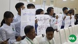 green-ribbion-protest-622.jpg