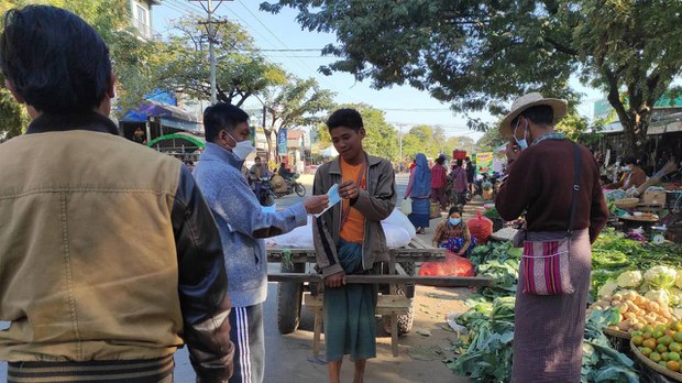 ဒီပဲယင်းမြို့နယ် စိုင်ပြင်မှာ ကလေးတစ်ဦး လက်နက်ကြီးထိမှန် သေဆုံး ဒီပဲယင်းမြို့နယ် စိုင်ပြင်မှာ ကလေးတစ်ဦး လက်နက်ကြီးထိမှန် သေဆုံး