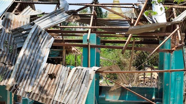 ဒီပဲယင်းမြို့ပေါ်မှာ တိုက်ပွဲပြင်းထန်နေ ဒီပဲယင်းမြို့ပေါ်မှာ တိုက်ပွဲပြင်းထန်နေ