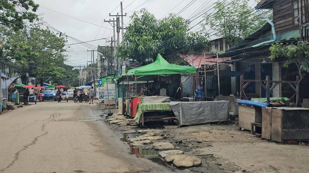 ဝမ်းရောဂါကြောင့် သာကေတမြို့နယ်က လမ်းဘေးဆိုင်တချို့ ဇူလိုင်လကုန်ထိ ပိတ်ခိုင်းထား ဝမ်းရောဂါကြောင့် သာကေတမြို့နယ်က လမ်းဘေးဆိုင်တချို့ ဇူလိုင်လကုန်ထိ ပိတ်ခိုင်းထား
