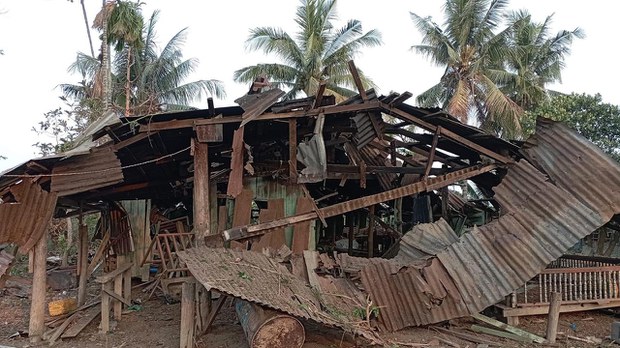 ရခိုင်ပြည်နယ်က မြို့နယ်သုံးခုမှာ ဗုံးကြဲတိုက်ခိုက်လို့ အရပ်သားတစ်ဦးသေ၊ ရှစ်ဦးဒဏ်ရာရ ရခိုင်ပြည်နယ်က မြို့နယ်သုံးခုမှာ ဗုံးကြဲတိုက်ခိုက်လို့ အရပ်သားတစ်ဦးသေ၊ ရှစ်ဦးဒဏ်ရာရ