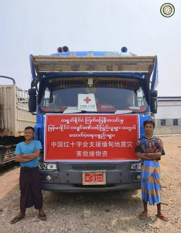 တရုတ်ကြက်ခြေနီအသင်းရဲ့ ငလျင်အတွက်ထောက်ပံ့ရေး ယာဉ်တန်းကို စစ်ကောင်စီ ပစ်ခတ်