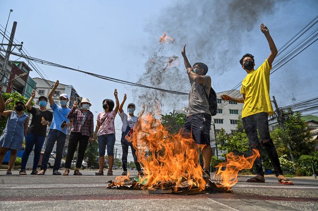 တိုင်းရင်းသားခေါင်းဆောင် အပါအဝင် ၂၄၉ ယောက်ကို စစ်ကောင်စီ ဂုဏ်ထူးဆောင်ဘွဲ့ ချီးမြှင့် တိုင်းရင်းသားခေါင်းဆောင် အပါအဝင် ၂၄၉ ယောက်ကို စစ်ကောင်စီ ဂုဏ်ထူးဆောင်ဘွဲ့ ချီးမြှင့်