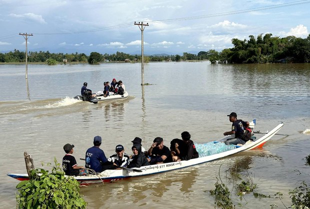 ရေဘေးသင့်မြန်မာပြည်သူတွေအတွက် ယူရို တစ်သန်းကျော် EU ကူညီ ရေဘေးသင့်မြန်မာပြည်သူတွေအတွက် ယူရို တစ်သန်းကျော် EU ကူညီ
