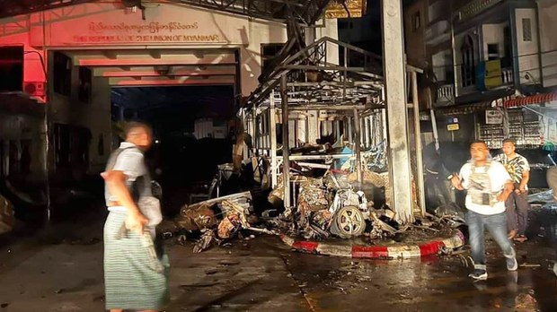 မြန်မာ-ထိုင်း အမှတ် ၁ တံတား ဂိတ်စခန်းမှာ ပေါက်ကွဲမှုဖြစ် မြန်မာ-ထိုင်း အမှတ် ၁ တံတား ဂိတ်စခန်းမှာ ပေါက်ကွဲမှုဖြစ်