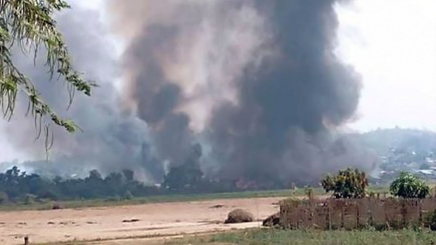 စစ်ကြောင်းဝင်ခဲ့တဲ့ ထီးချိုင့်မြို့ ရွာနှစ်ရွာမှာ နှစ်ဦးသေဆုံး၊ ငါးထောင်ခန့် ထွက်ပြေးနေရ စစ်ကြောင်းဝင်ခဲ့တဲ့ ထီးချိုင့်မြို့ ရွာနှစ်ရွာမှာ နှစ်ဦးသေဆုံး၊ ငါးထောင်ခန့် ထွက်ပြေးနေရ