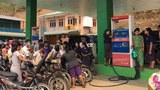 ဖားကန့်မှာ ဓာတ်ဆီတစ်ဂါလံ နှစ်သောင်းကျပ်ထိ စျေးမြင့်တက်