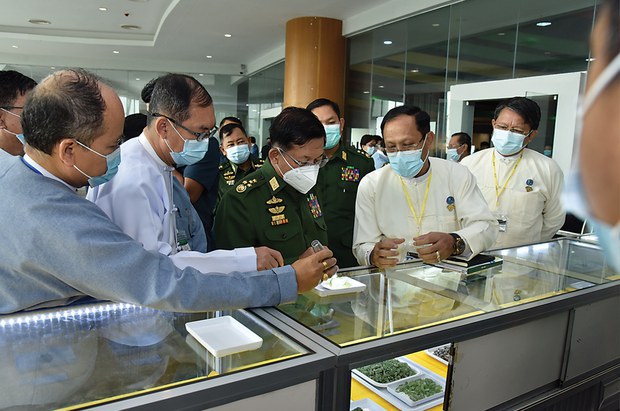 ကျောက်စိမ်းလုပ်ငန်း စစ်တပ်လက်ထဲရောက်နေကြောင်း Global Witness သတိပေး ကျောက်စိမ်းလုပ်ငန်း စစ်တပ်လက်ထဲရောက်နေကြောင်း Global Witness သတိပေး